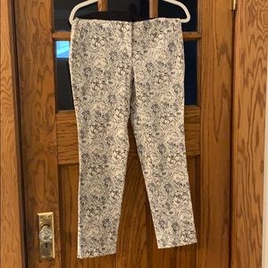 H&M cream with black floral print pants size 8